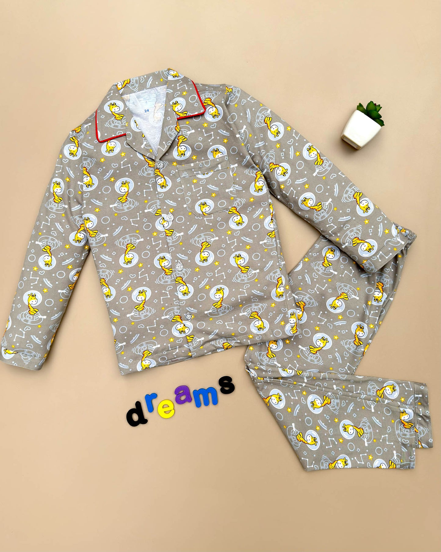 Baby Giraffe Full Sleeves Hosiery Printed Night Suit