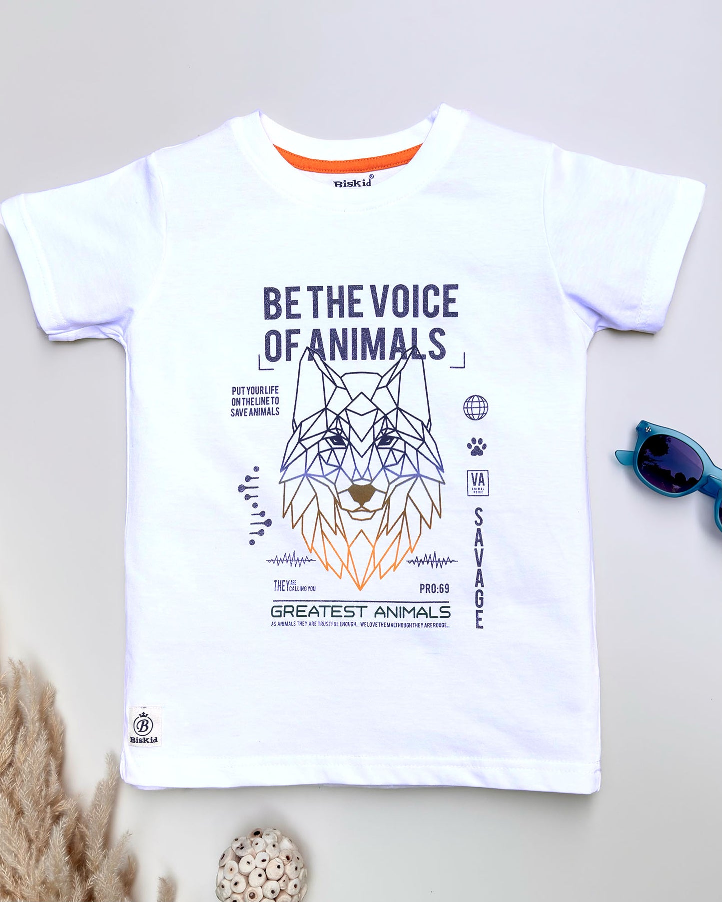 Wolf Graphic Printed T-Shirts