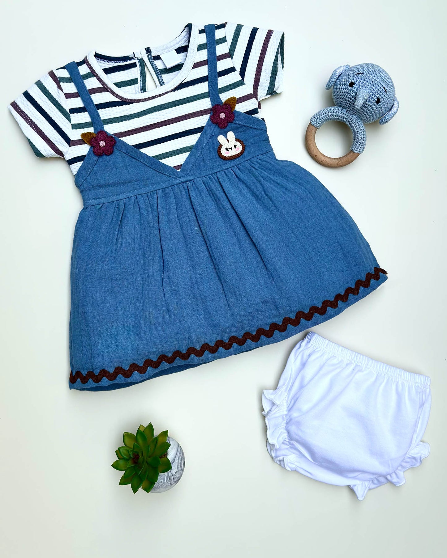 Crinkled Textured Cotton Casual Dress With Bloomer
