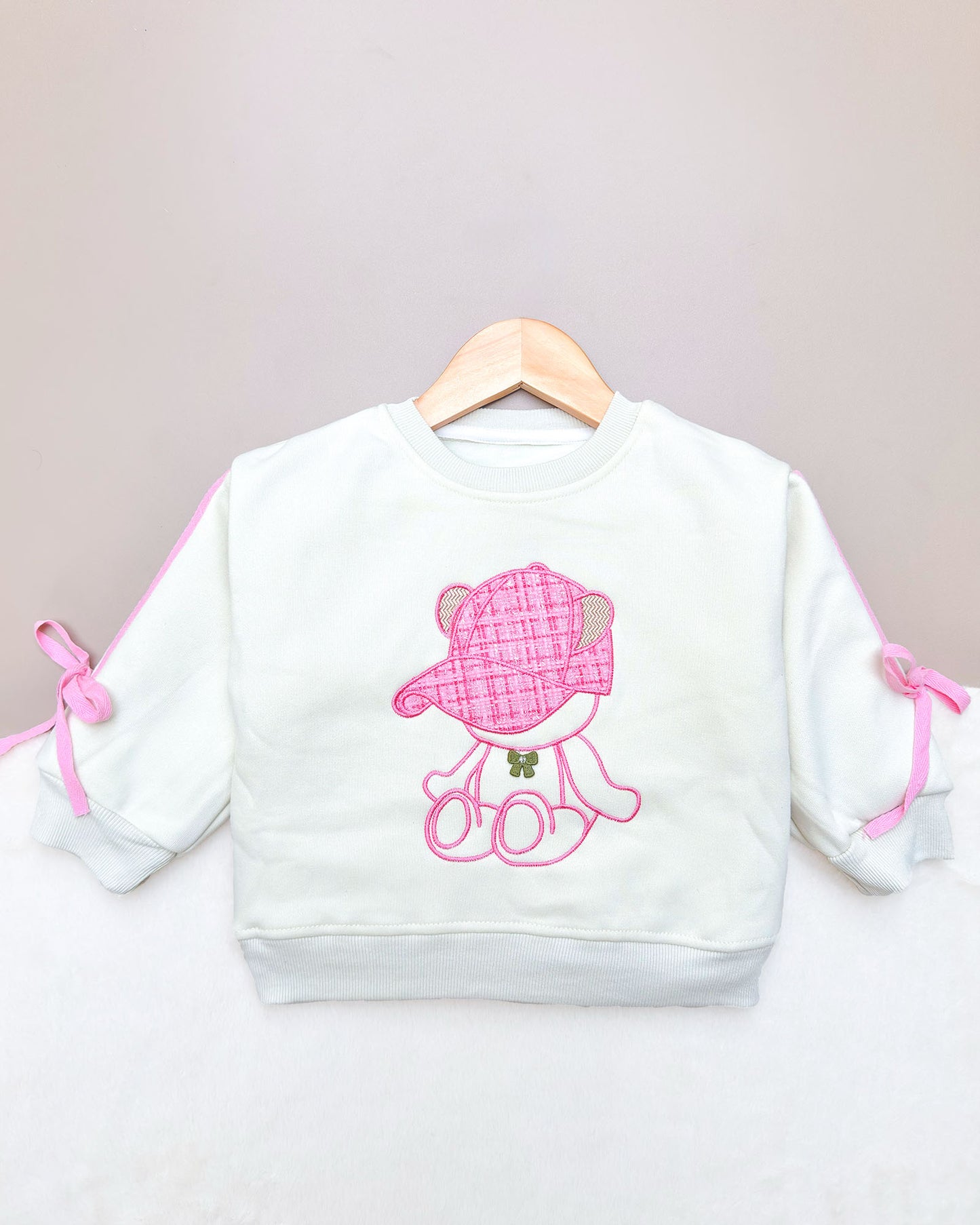 Full-Sleeve Teddy Bear Embroidery Sweatshirt