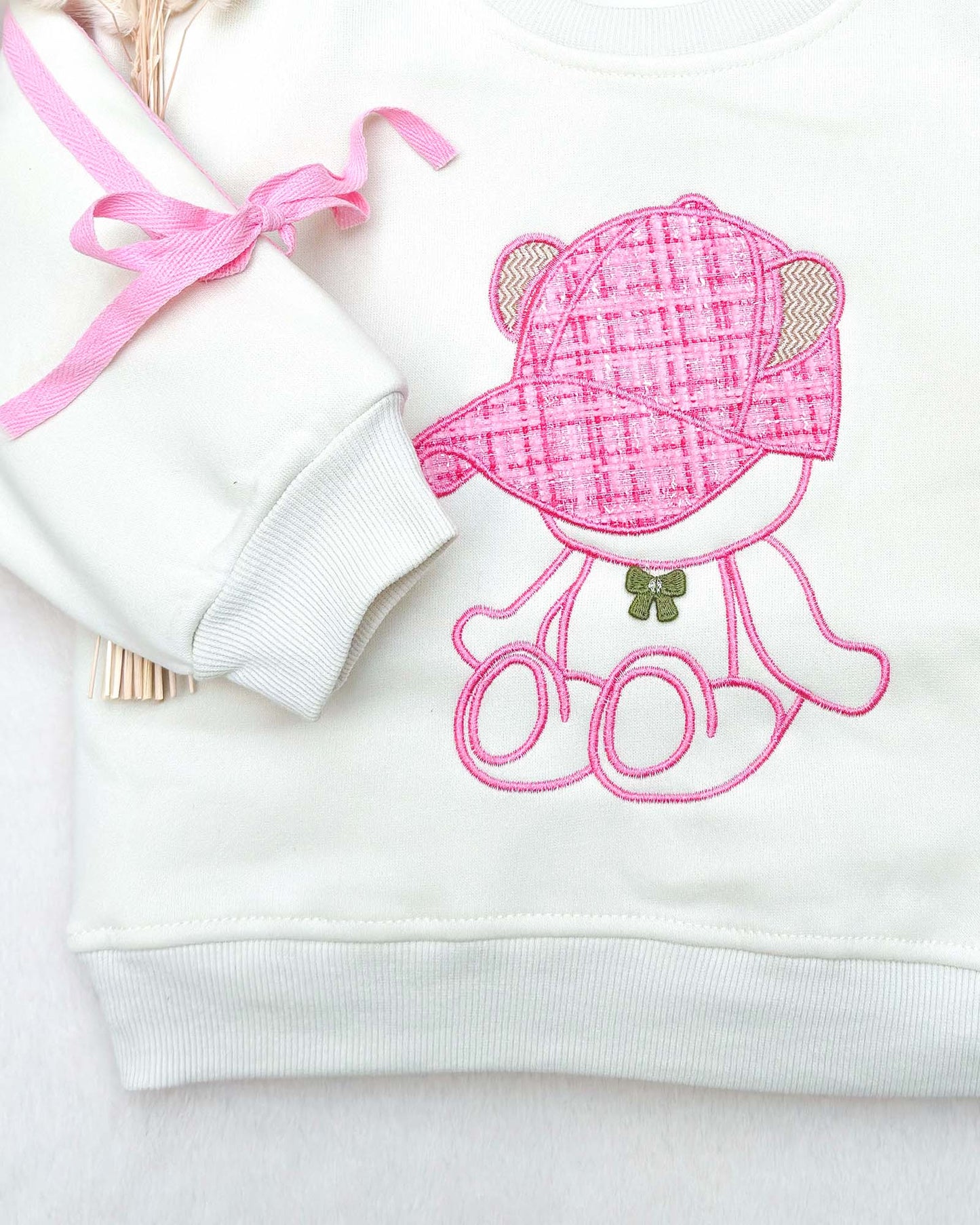 Full-Sleeve Teddy Bear Embroidery Sweatshirt