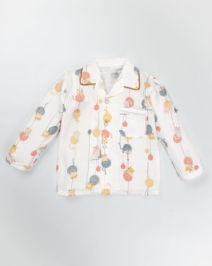 Vertical Playful Kitten Printed Muslin Night Suit