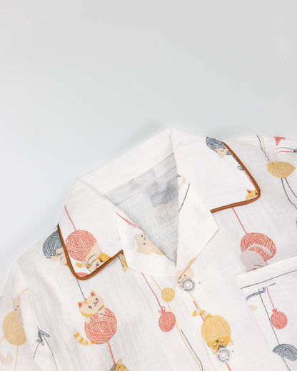 Vertical Playful Kitten Printed Muslin Night Suit