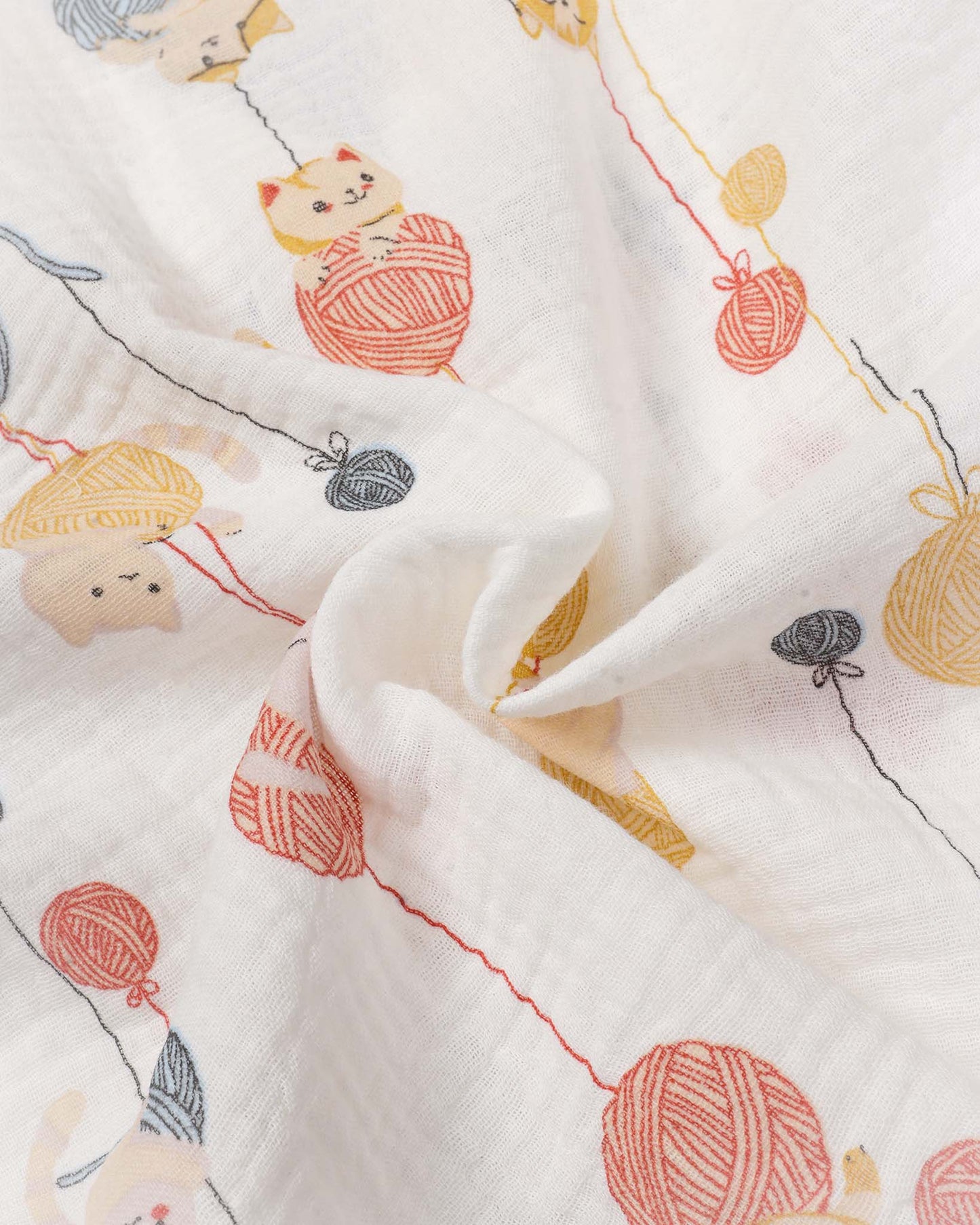 Vertical Playful Kitten Printed Muslin Night Suit