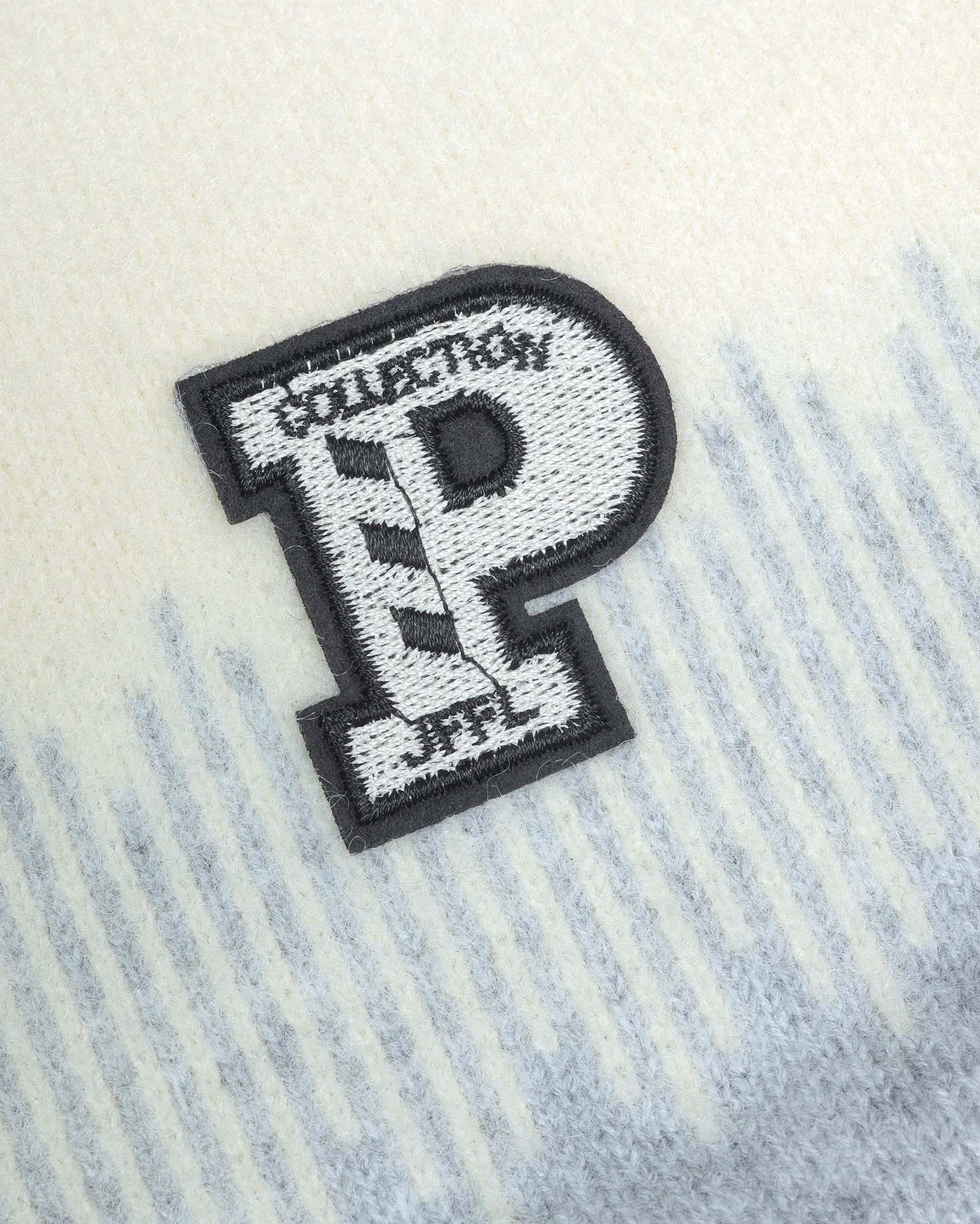 Stylish Fine Line Design Sweater