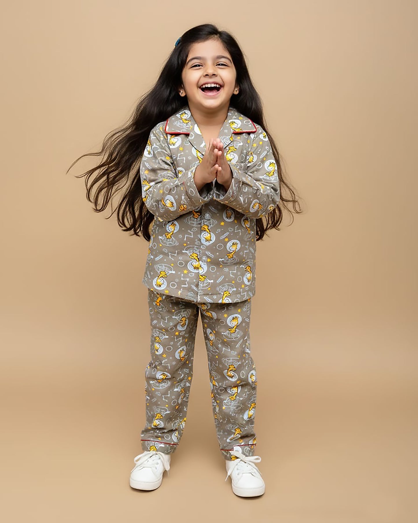 Baby Giraffe Full Sleeves Hosiery Printed Night Suit