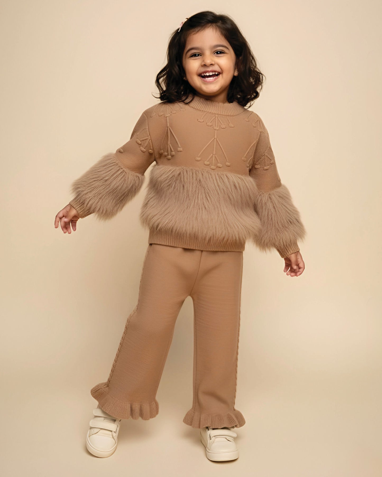 Knitted Textured Sweater Co-Ord Set With Fur Details