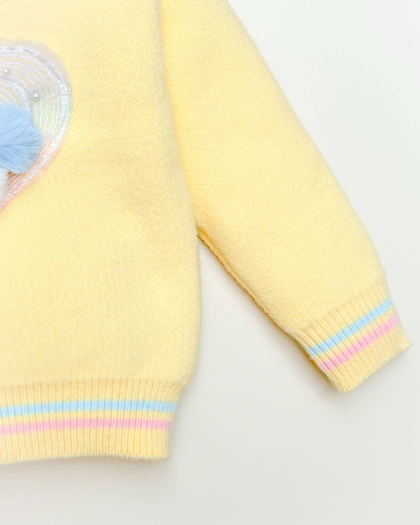 Heart Appliqué Full-Sleeve Pullover Sweater