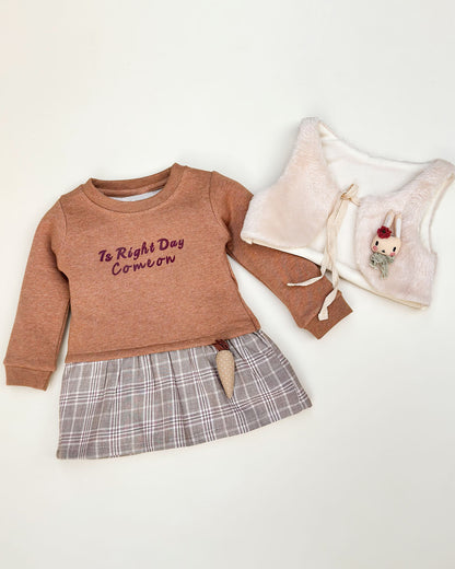 Fur Coat Fleeced Casual Dress With Jogger & Broach Details