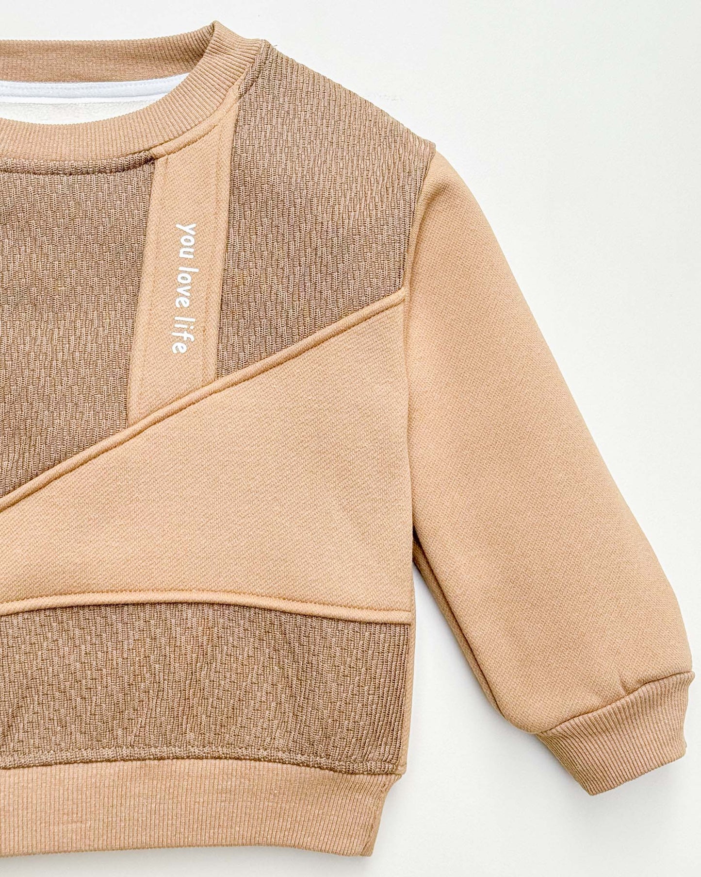 Stylish Love Life Printed Textured Fleeced Sweatshirt