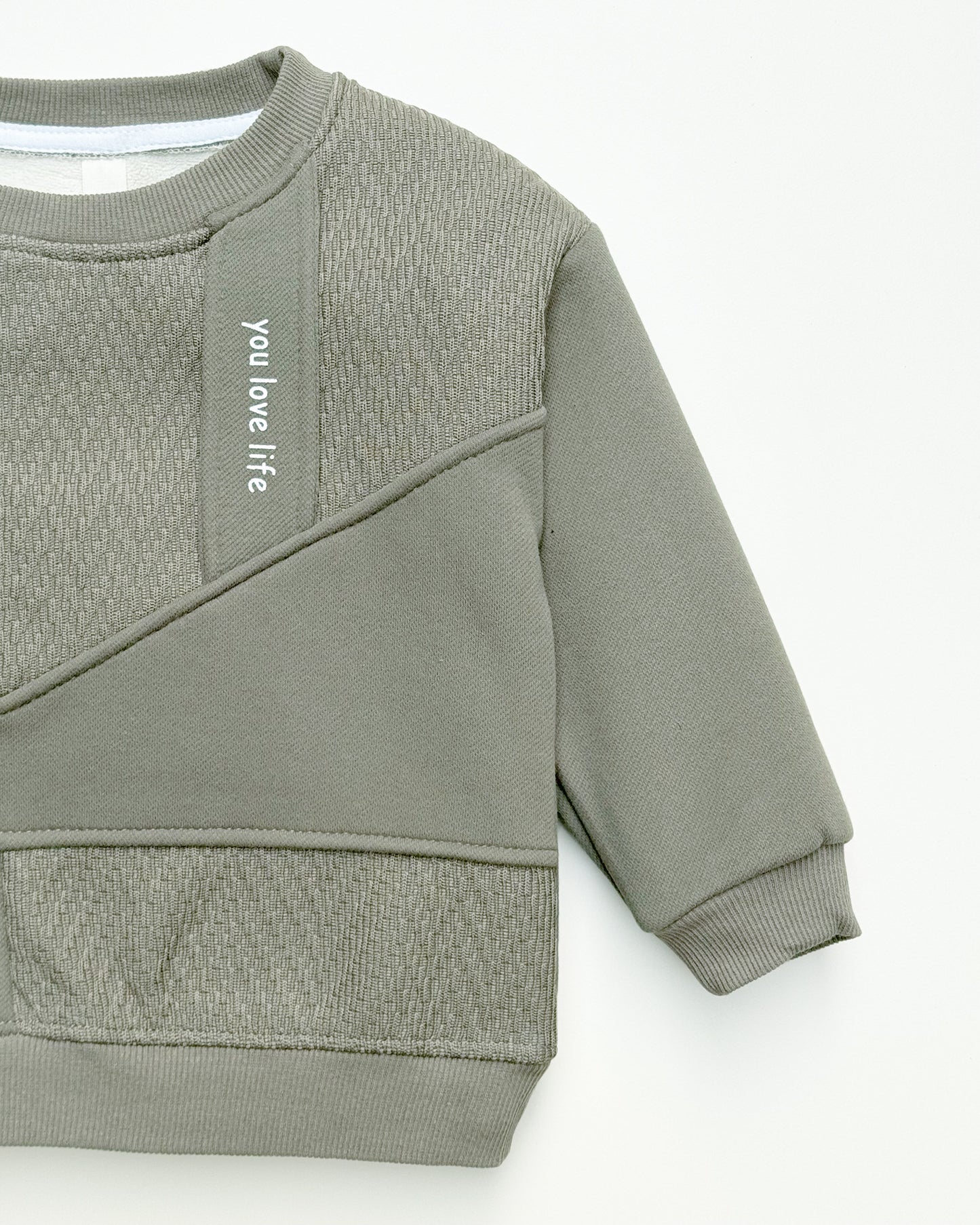 Stylish Love Life Printed Textured Fleeced Sweatshirt