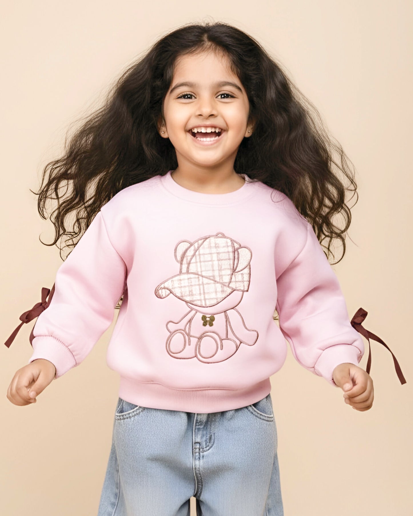 Full-Sleeve Teddy Bear Embroidery Sweatshirt
