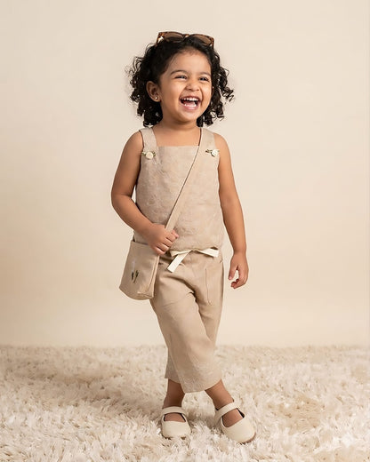 Linen Flower Embroidered Crop Top & 3/4 Pants